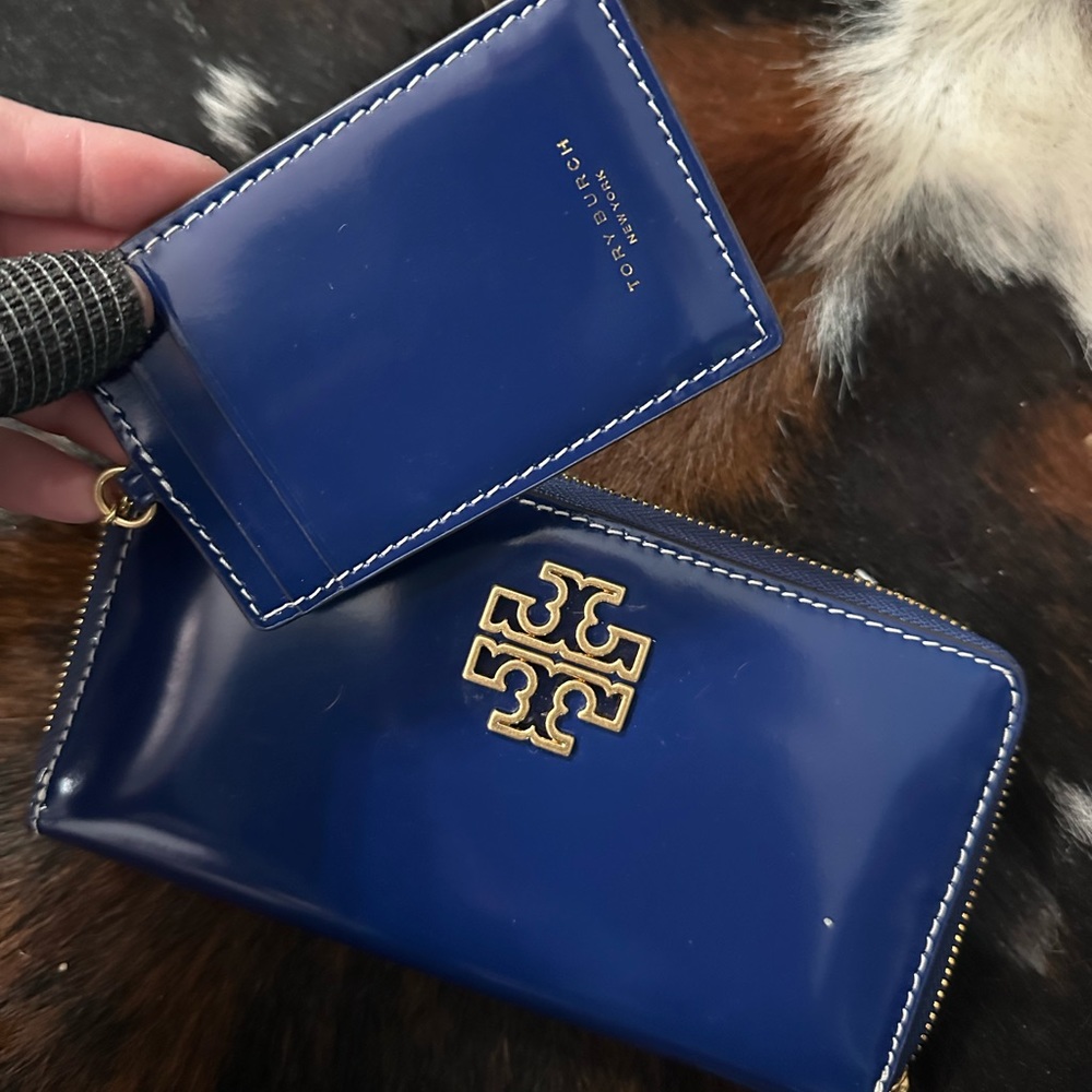 Tory Burch walllet and card holder